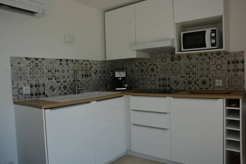 La Venturonne Appartement Neuf Rez De Jardin 45 M2 Vue Mer Et Vignes 10 Mn Des Plages 勒博塞 外观 照片